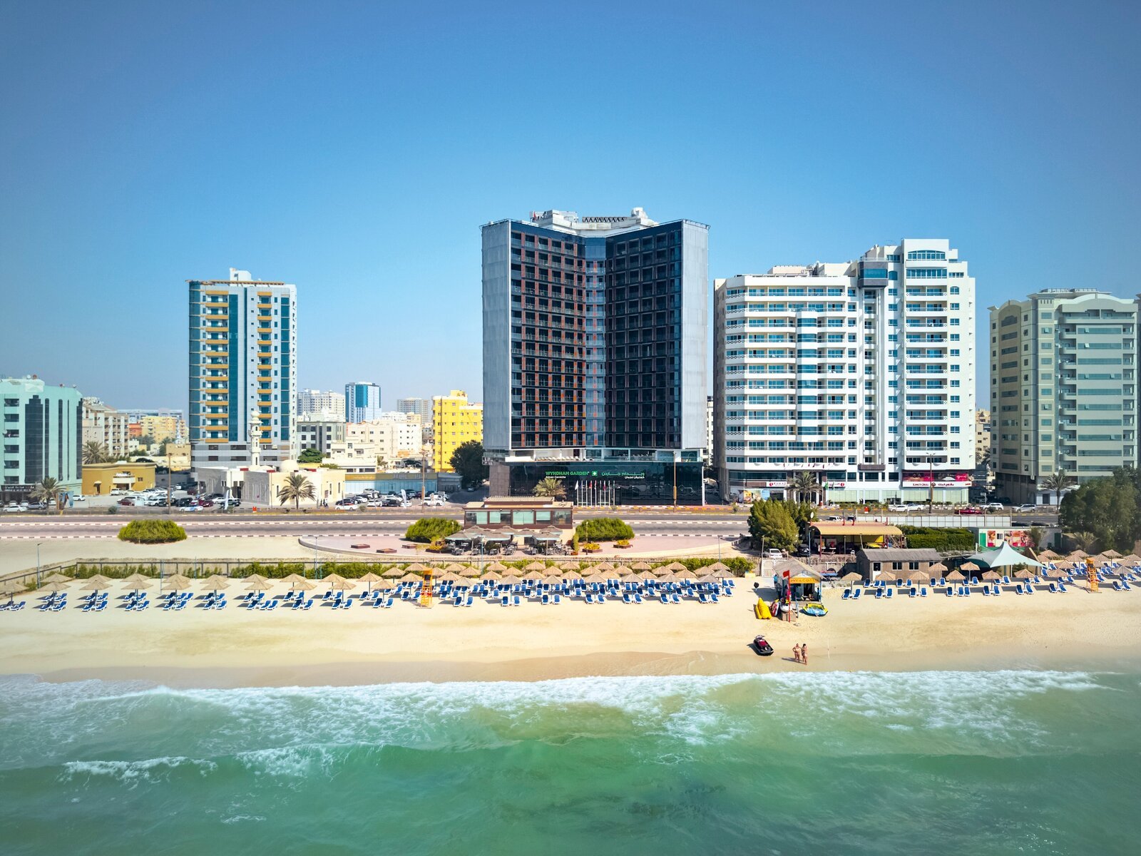Wyndham Garden Ajman Corniche - 1