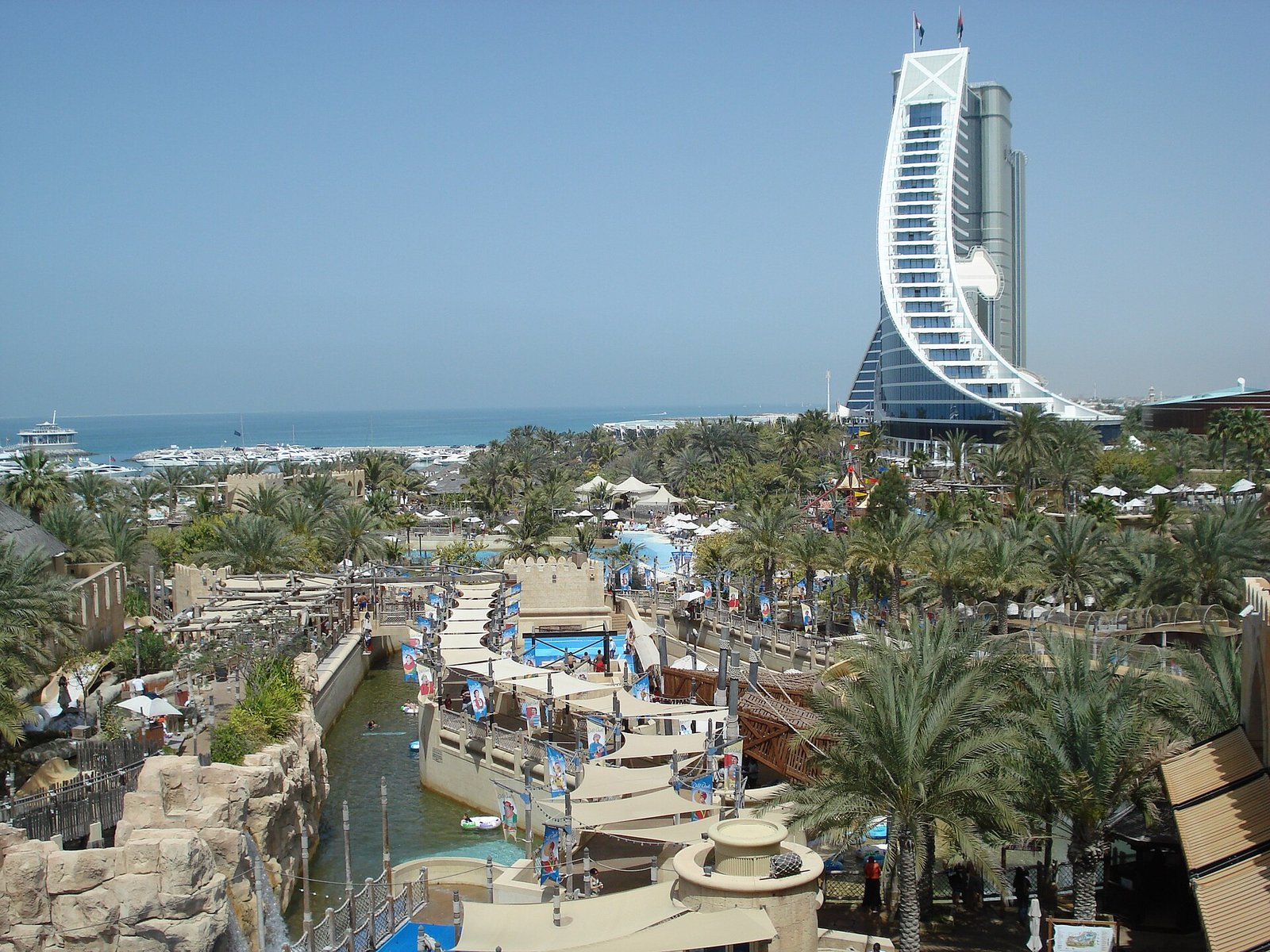 Jumeirah Beach Hotel - 2
