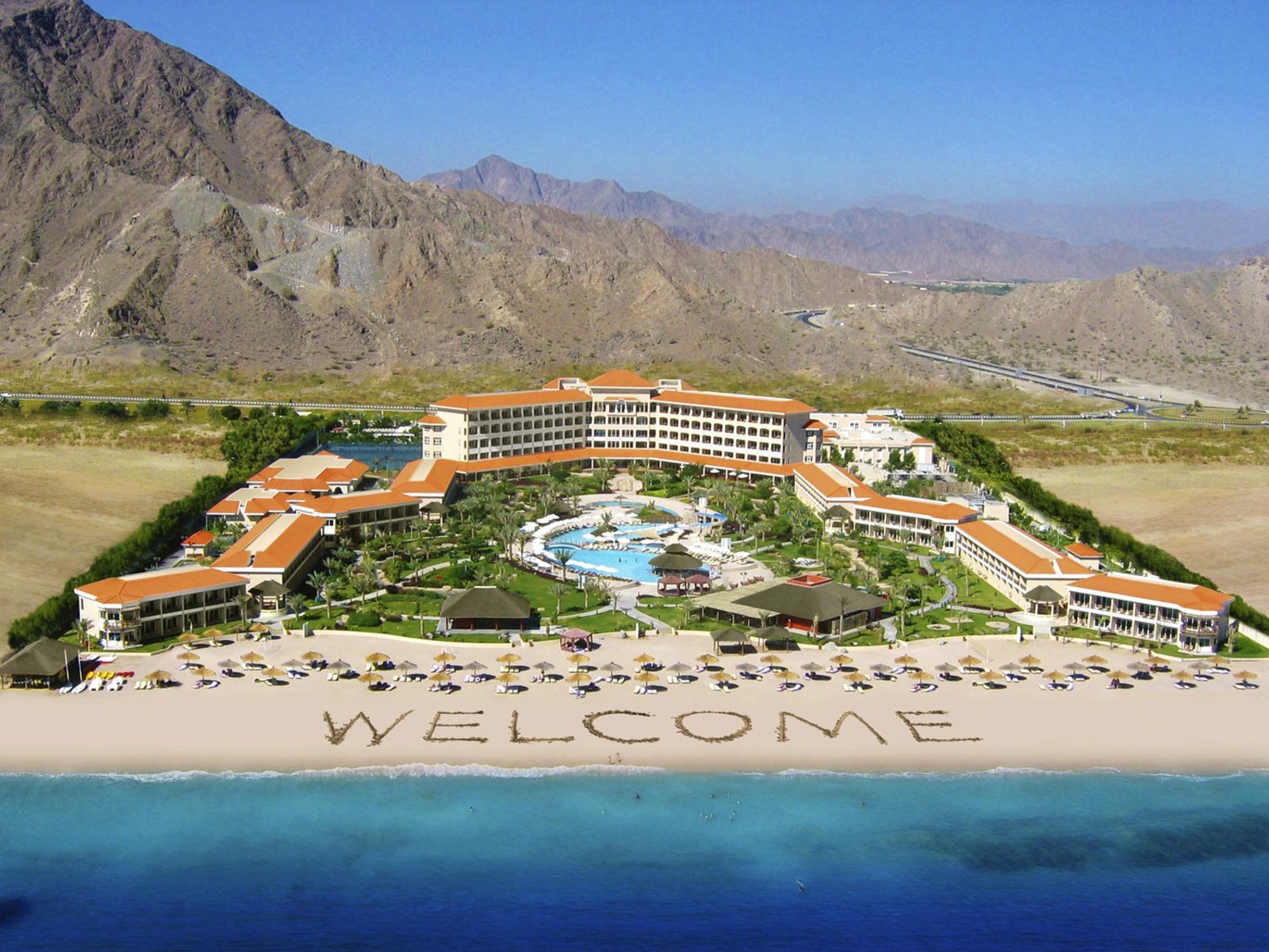 Fujairah Rotana Resort & Spa – Al Aqah Beach